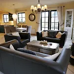 Villa Buitenplaats 87 *