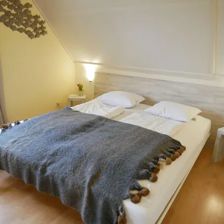 Buitenplaats 87 别墅 *